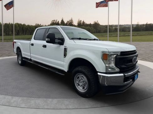 Used 2022 Ford F250 XL w/ Power Equipment Group AWD/4WD image 6