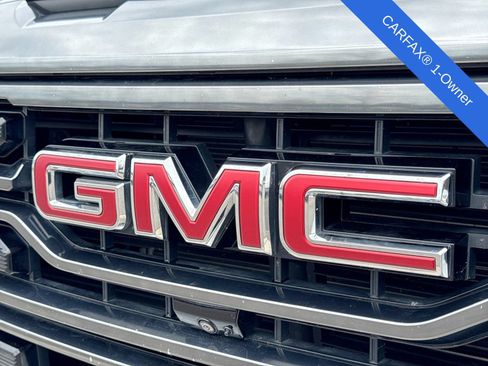 Used 2023 GMC Sierra 1500 AT4 w/ Technology Package AWD/4WD image 14