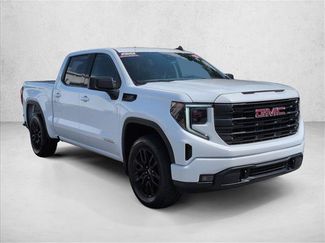 Used 2025 GMC Sierra 1500 Elevation AWD/4WD video 3