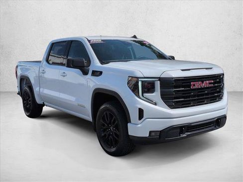 Used 2025 GMC Sierra 1500 Elevation AWD/4WD image 3