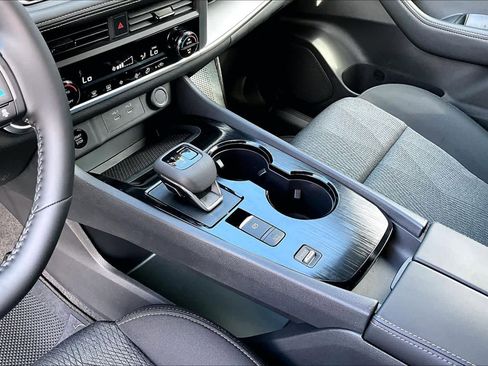 New 2026 Nissan Rogue SV FWD image 7