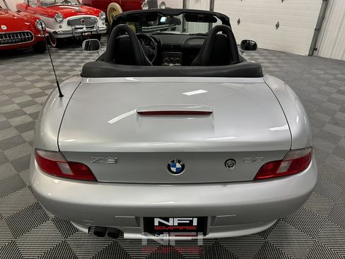 Used 2000 BMW Z3 2.5i image 16
