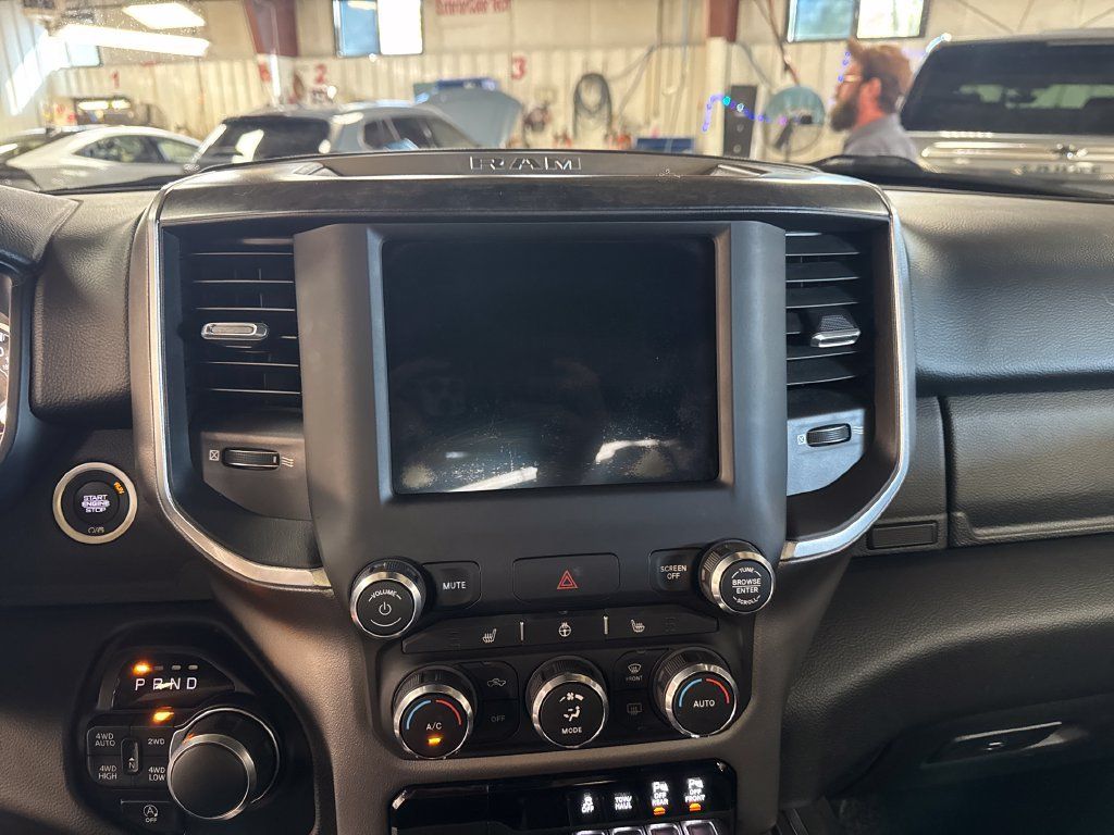 Used 2019 RAM 1500 Big Horn AWD/4WD image 19