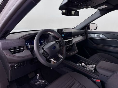 New 2026 Ford Explorer ST-Line w/ ST-Line Street Pack image 9