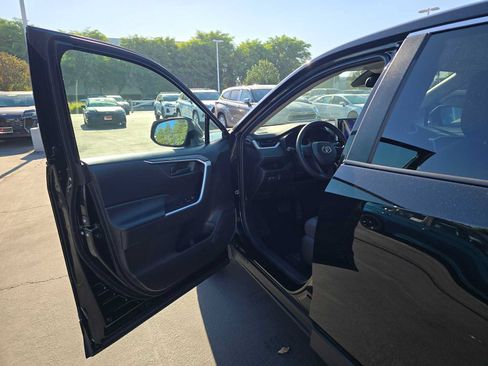 Certified 2024 Toyota RAV4 LE FWD image 18