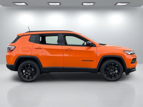 New 2026 Jeep Compass Latitude image 6