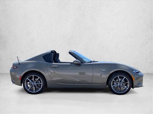 Used 2023 MAZDA MX-5 Miata Grand Touring RWD image 4