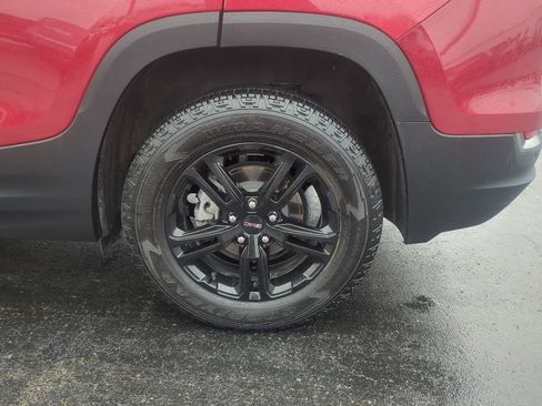 Certified 2024 GMC Terrain AT4 w/ Infotainment Package II AWD/4WD image 16