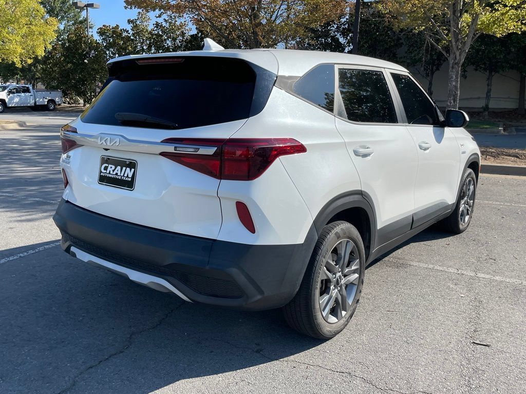 Used 2023 Kia Seltos LX AWD/4WD image 8