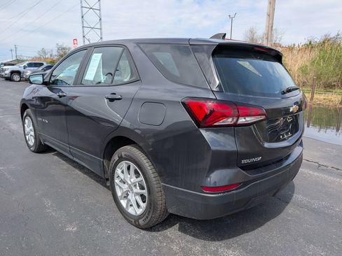 Used 2022 Chevrolet Equinox LS AWD/4WD image 7