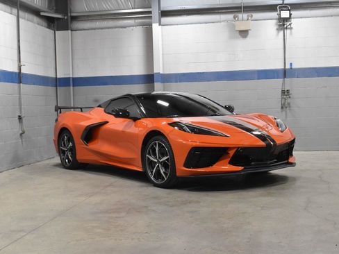 Used 2021 Chevrolet Corvette Stingray Premium Conv w/ Z51 Performance Package RWD image 22