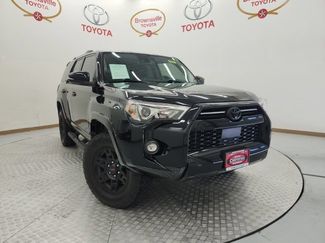 Used 2022 Toyota 4Runner SR5 Premium w/ Moonroof Package AWD/4WD video 1