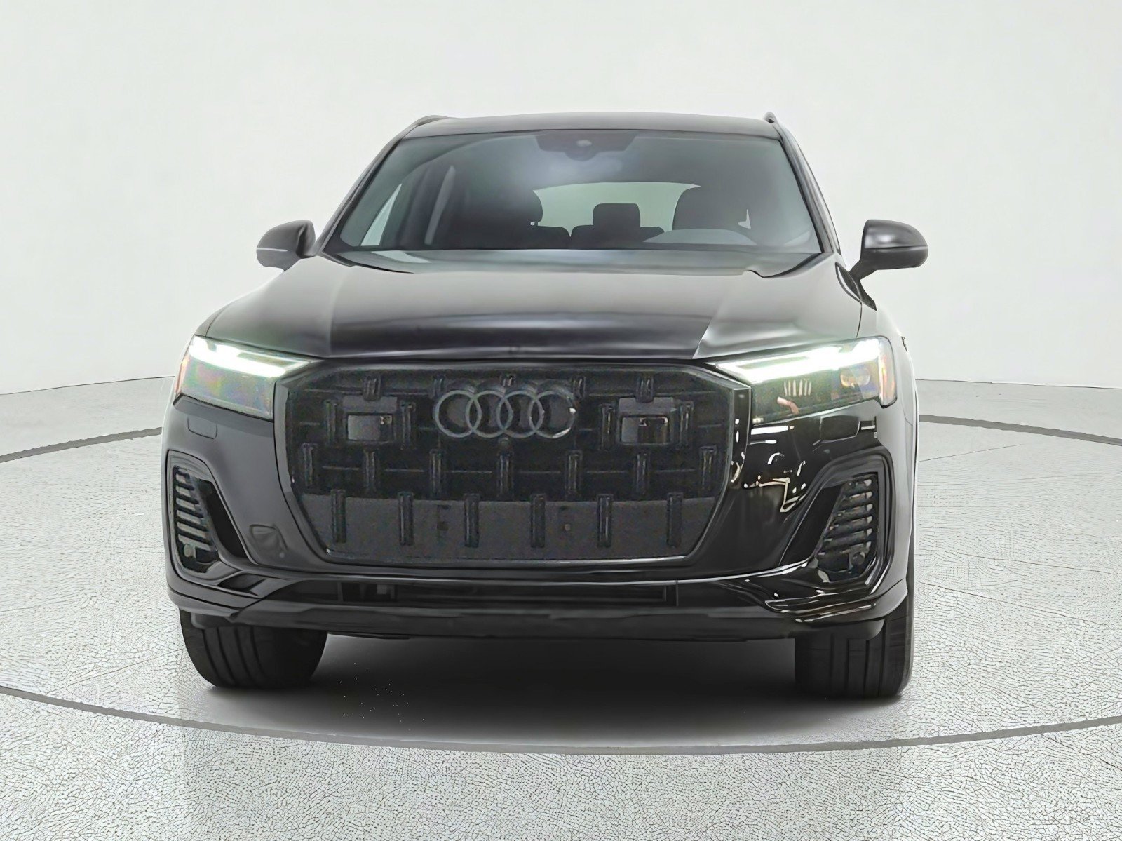 Used 2025 Audi Q7 2.0T Premium Plus w/ Premium Plus Package AWD/4WD image 2