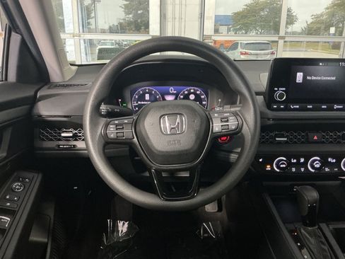 Used 2024 Honda Accord EX image 17