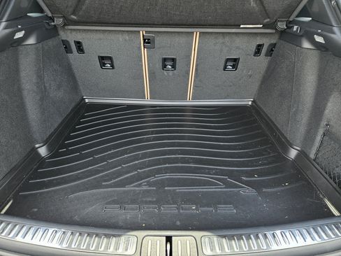 Certified 2026 Porsche Macan S AWD/4WD image 31