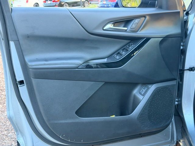 Used 2026 Chevrolet Equinox LT w/ Convenience Package II FWD image 20