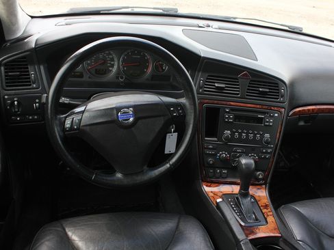 Used 2006 Volvo S60 2.5T FWD image 9