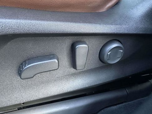 Used 2022 Subaru Ascent Touring w/ Popular Package #2A image 19