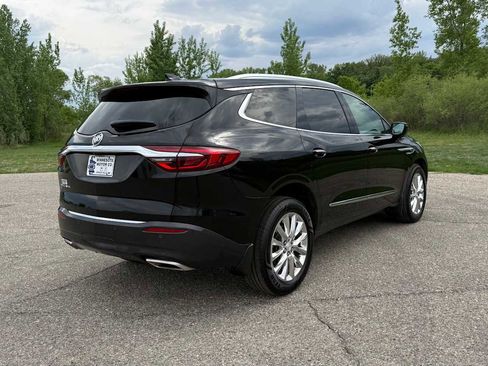 Used 2021 Buick Enclave Premium w/ Surround and Sites Package AWD/4WD image 4