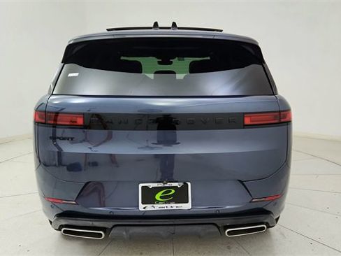 Used 2025 Land Rover Range Rover Sport Dynamic SE image 5