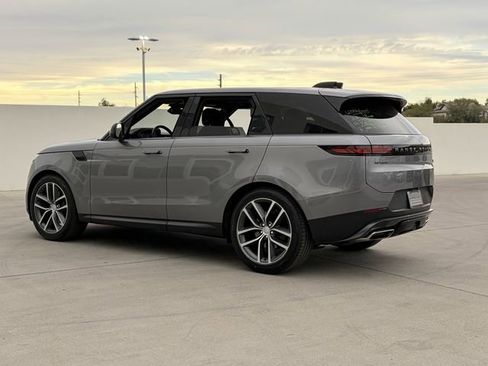 Used 2023 Land Rover Range Rover Sport SE image 30