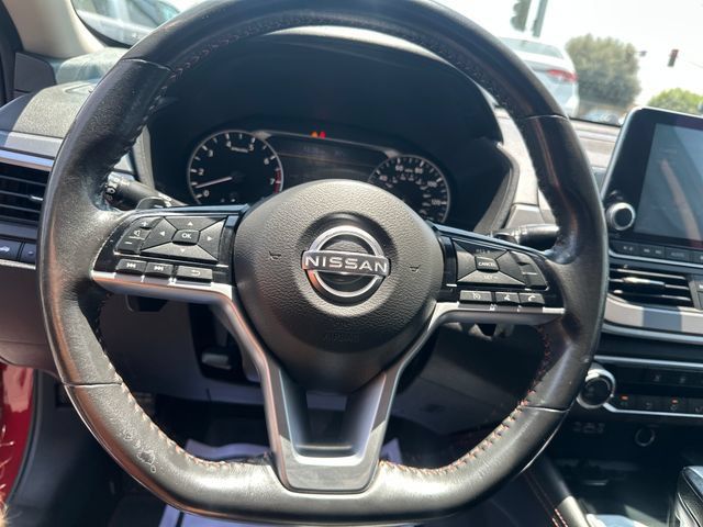 Used 2023 Nissan Altima 2.5 SR FWD image 15