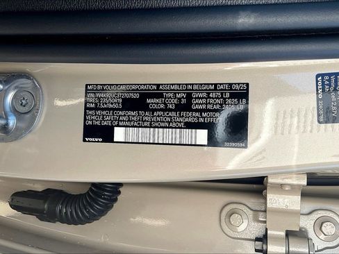 New 2026 Volvo XC40 B4 Plus w/ Protection Package Premier image 22