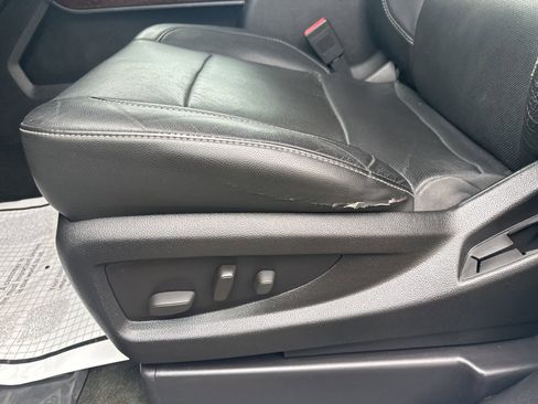 Used 2015 GMC Sierra 1500 SLT w/ SLT Crew Cab Value Package image 17