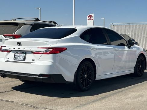 Used 2025 Toyota Camry SE FWD image 6
