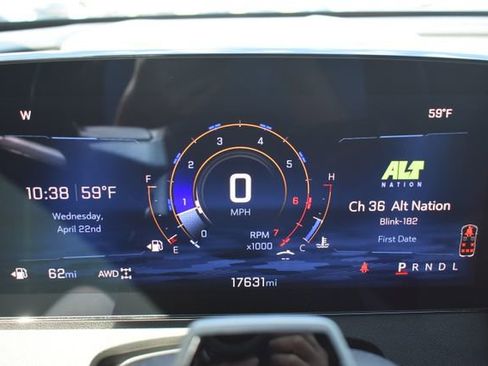 Used 2024 Chevrolet Traverse Z71 w/ Enhanced Driving Package image 22