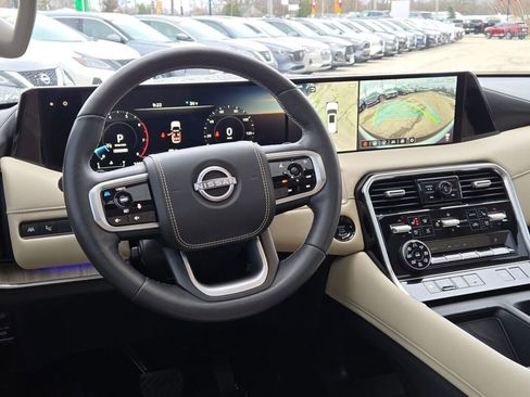 Used 2025 Nissan Armada Platinum Reserve image 21