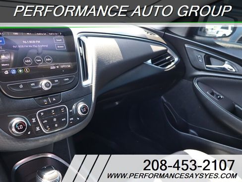 Used 2020 Chevrolet Malibu LT FWD image 16