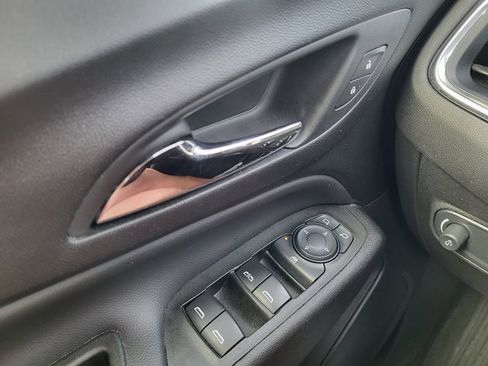 Used 2024 Chevrolet Equinox LT image 22