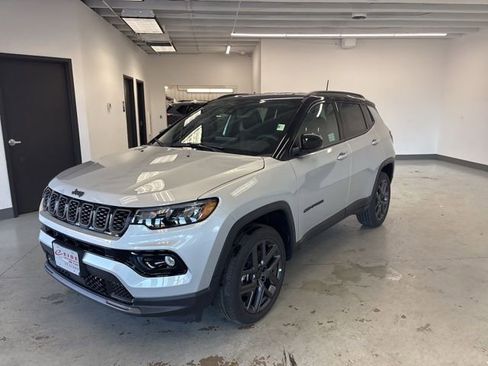 New 2026 Jeep Compass Limited image 3