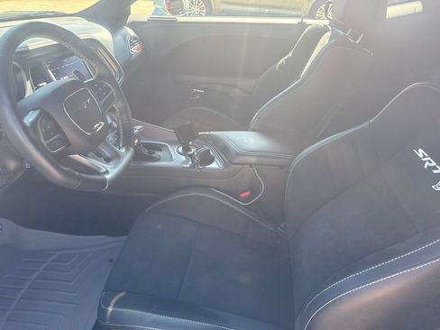 Used 2023 Dodge Challenger SRT Hellcat w/ Driver Convenience Group RWD image 15