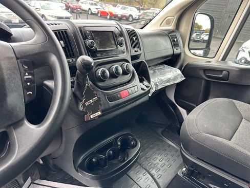 Used 2018 RAM ProMaster 2500 image 22