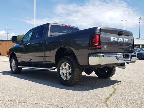 Used 2026 RAM 2500 Big Horn AWD/4WD image 6