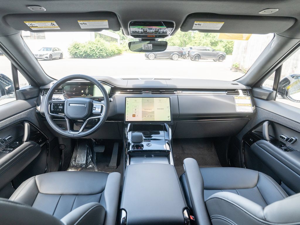 New 2026 Land Rover Range Rover Sport SE AWD/4WD image 17