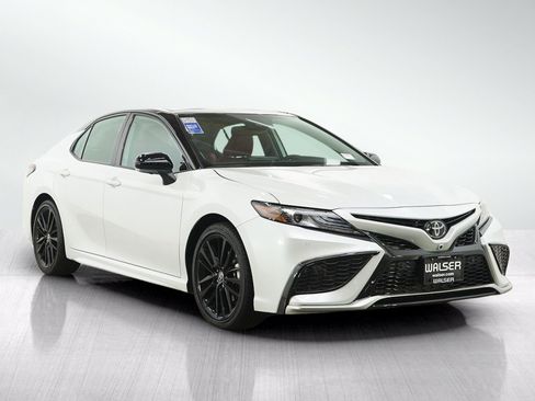 Used 2023 Toyota Camry XSE w/ Navigation Package FWD image 7