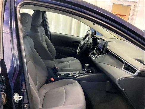 Certified 2022 Toyota Corolla LE FWD image 11