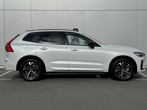 Used 2026 Volvo XC60 B5 Core AWD/4WD image 6