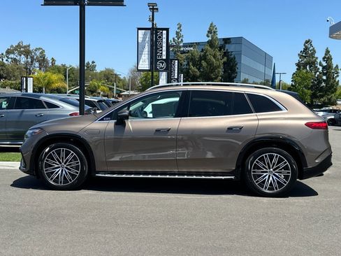 New 2026 Mercedes-Benz EQS 400 4MATIC SUV image 6