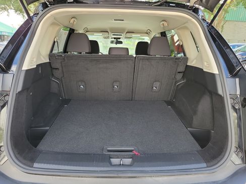 Certified 2023 Nissan Rogue SV FWD image 10