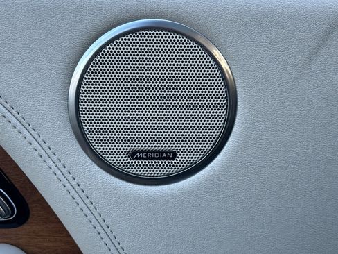 Used 2019 Land Rover Range Rover HSE image 24