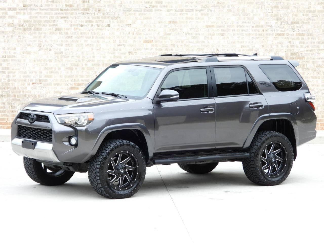 Used 2018 Toyota 4Runner TRD Off-Road Premium AWD/4WD image 40