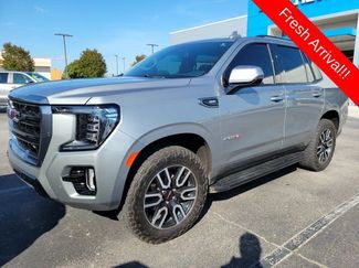 Used 2024 GMC Yukon AT4 AWD/4WD video 1
