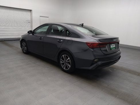 Used 2024 Kia Forte LXS w/ LXS Technology Package FWD image 3