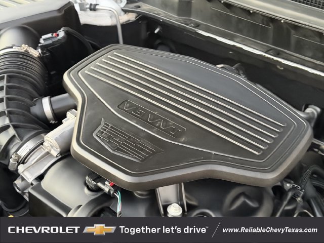 Used 2025 Cadillac XT5 Premium Luxury w/ LPO, Floor Liner Package AWD/4WD image 38