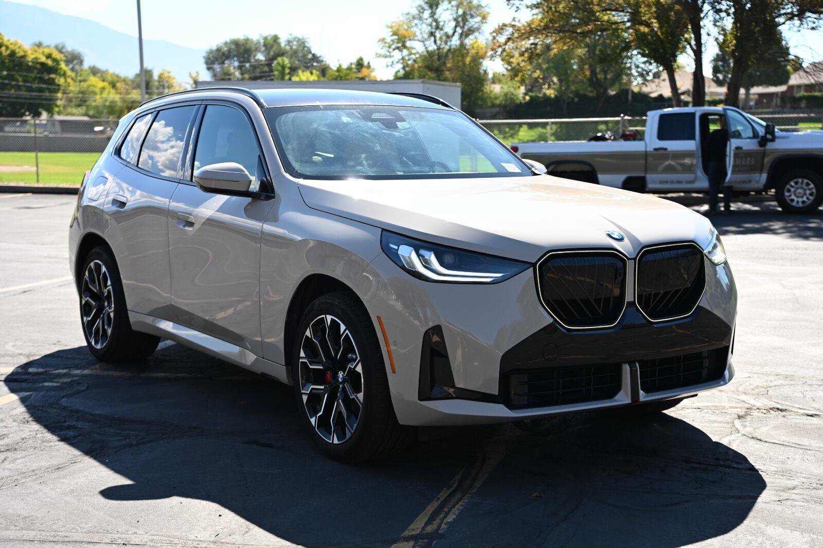 Used 2026 BMW X3 xDrive30i w/ Premium Package AWD/4WD image 7