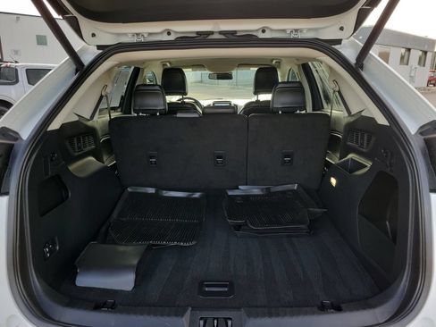 Used 2024 Ford Edge SEL w/ Convenience Package AWD/4WD image 8